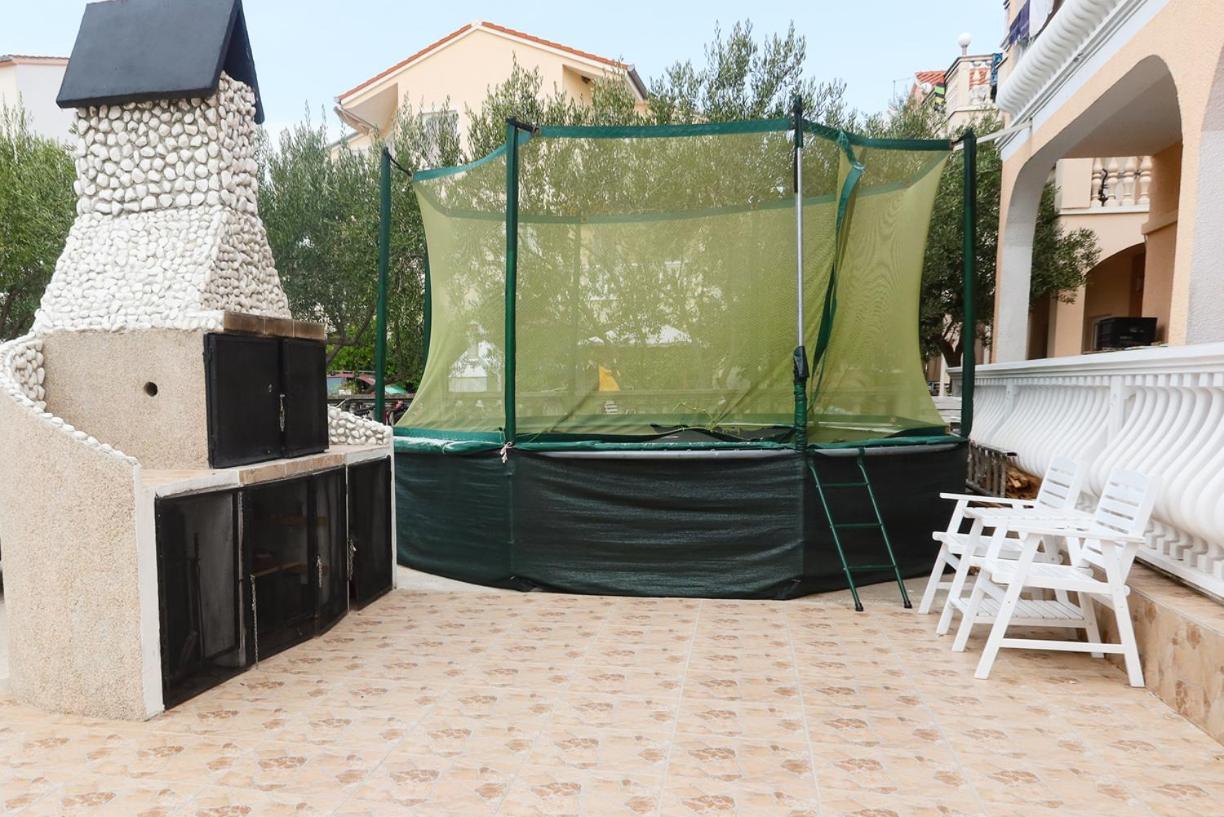 Apartments Villa Dolmar 沃迪切 外观 照片