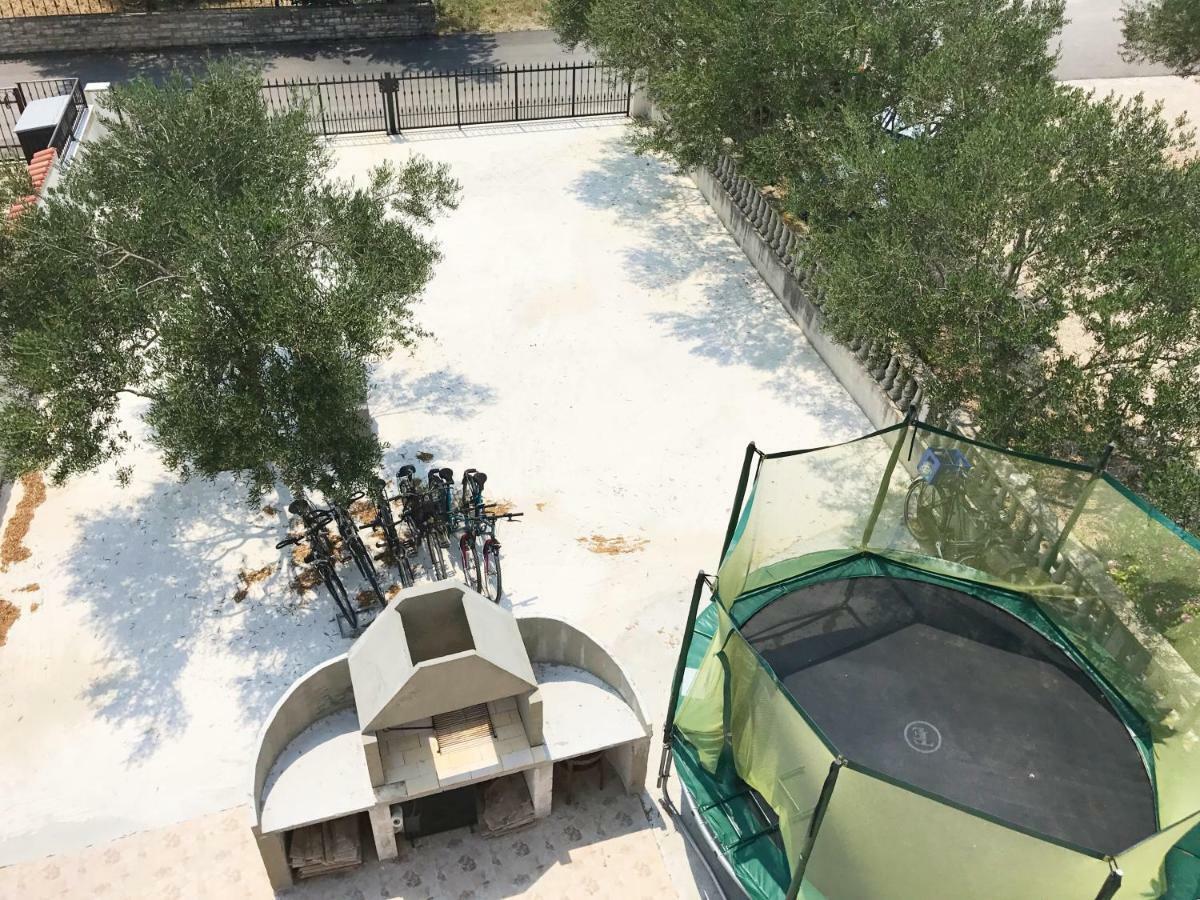 Apartments Villa Dolmar 沃迪切 外观 照片