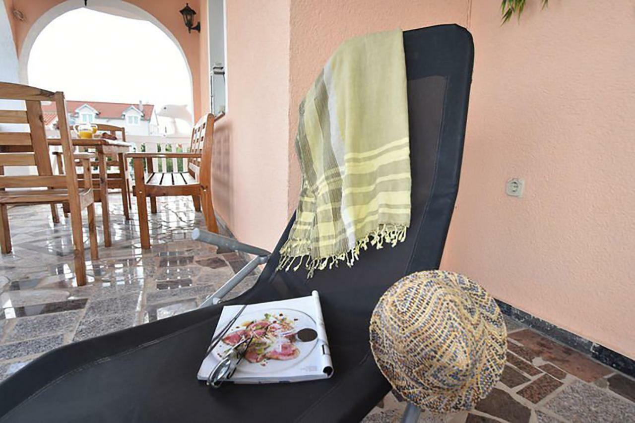 Apartments Villa Dolmar 沃迪切 外观 照片